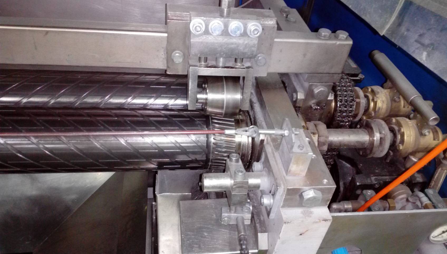 LINE_ALBUM_複合材料滾輪製造_220916_0