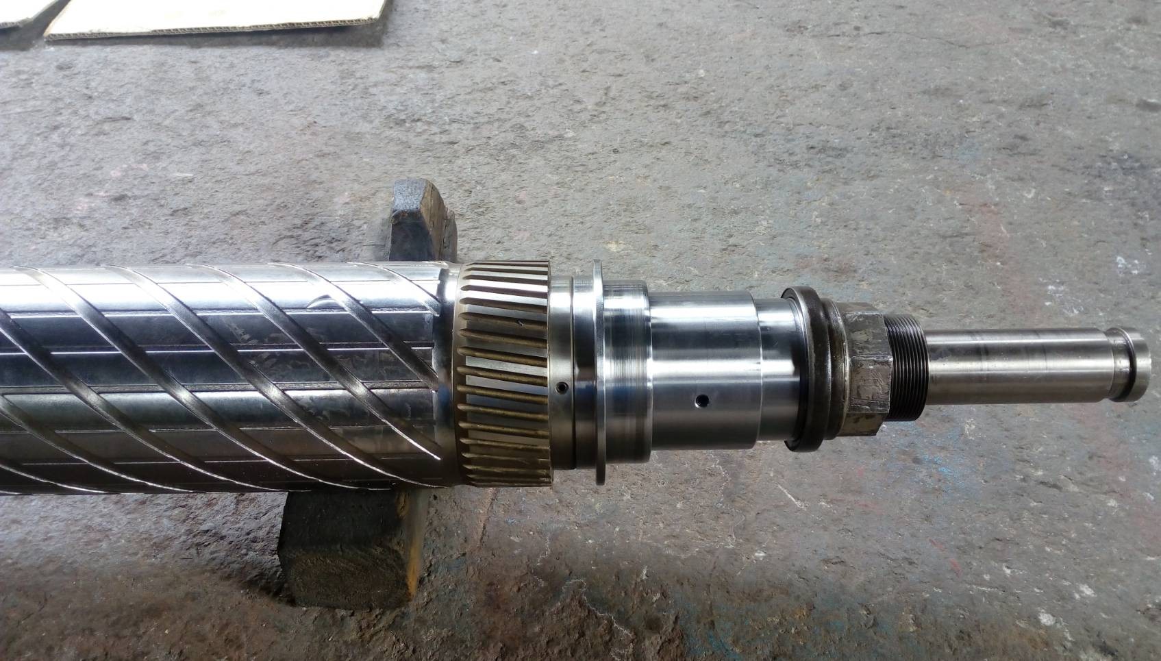 LINE_ALBUM_複合材料滾輪製造_220916_3