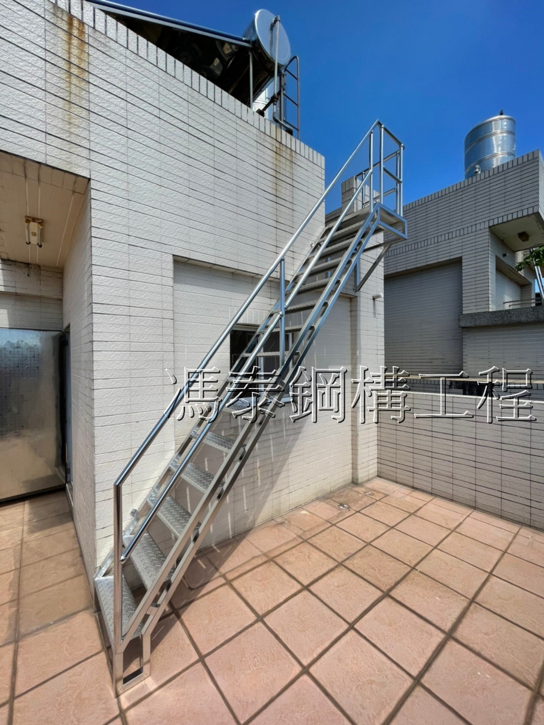 鐵皮屋鋼骨樓梯工程