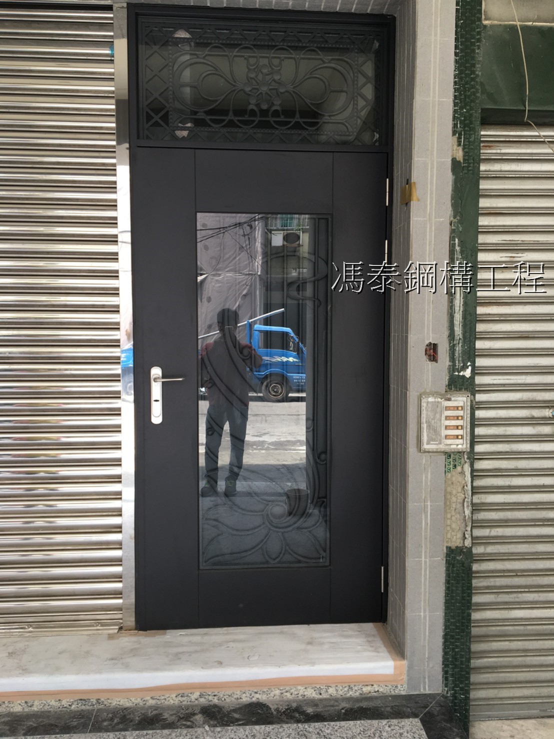 白鐵防盜門價錢