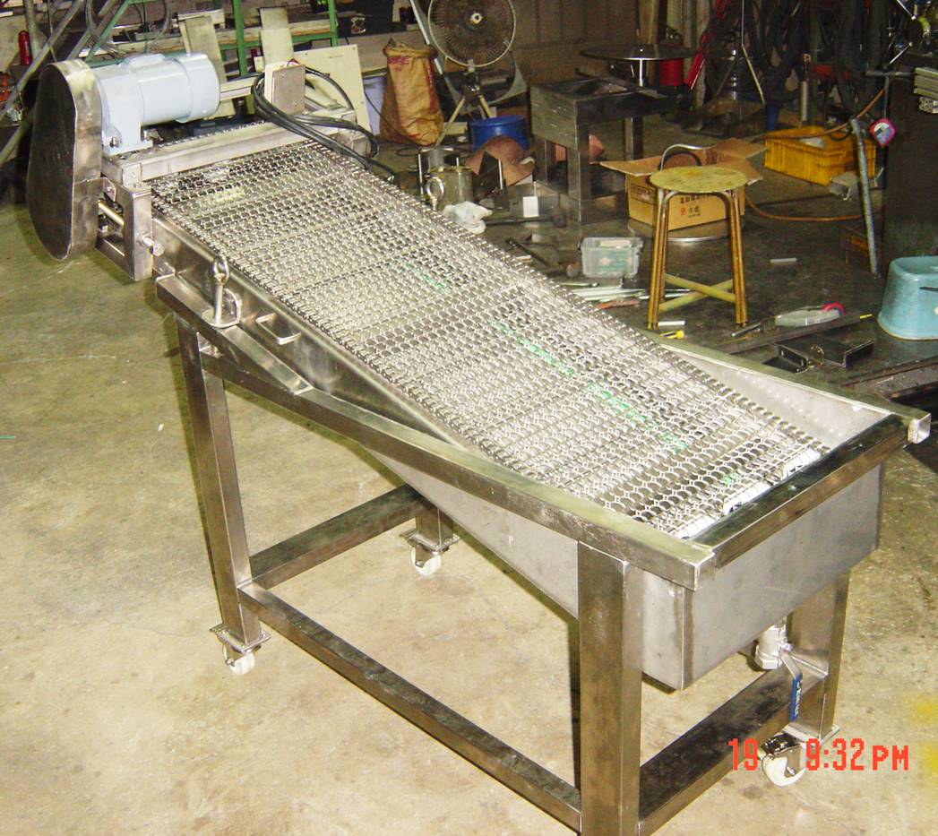 金屬網帶輸送機