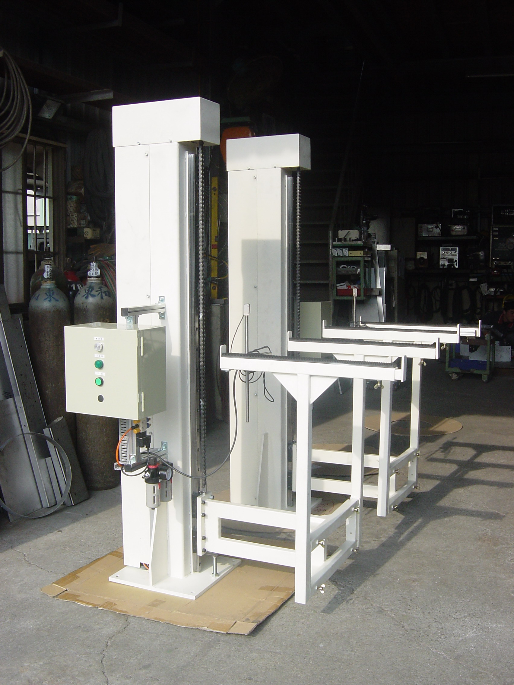 特殊上下昇降台