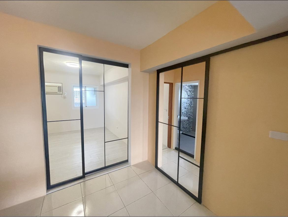 鳳山區鎮東街案-快拆式懸吊門