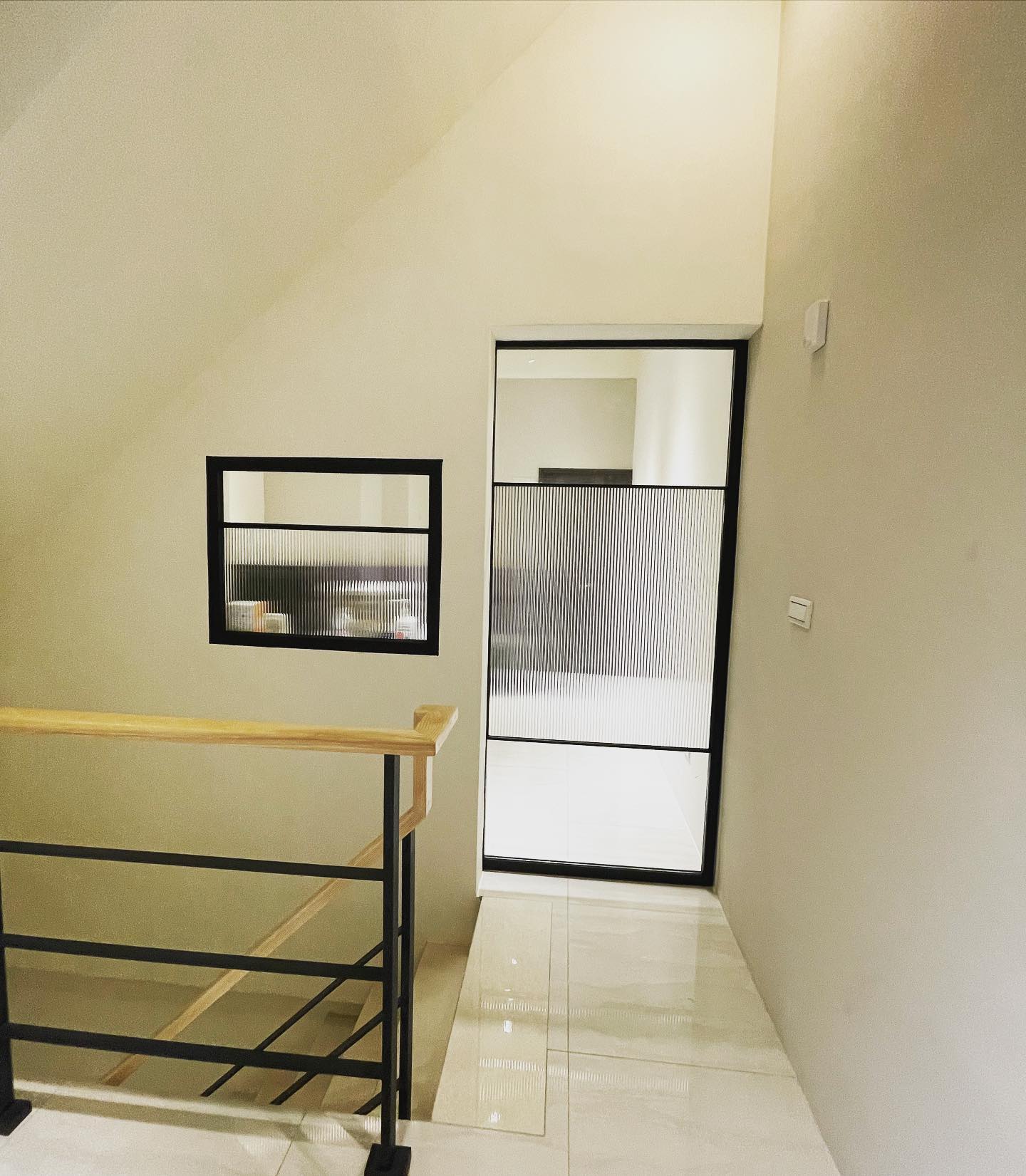 鼓山區瑞豐街案-緩充式吊門,拉門