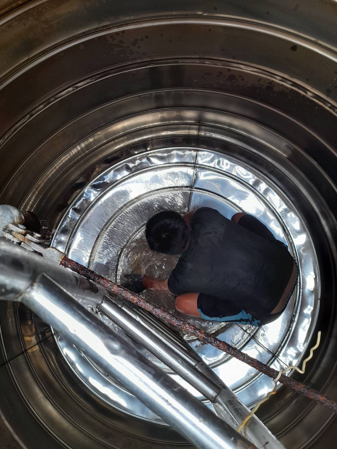 台中潭子洗水塔,清洗水塔