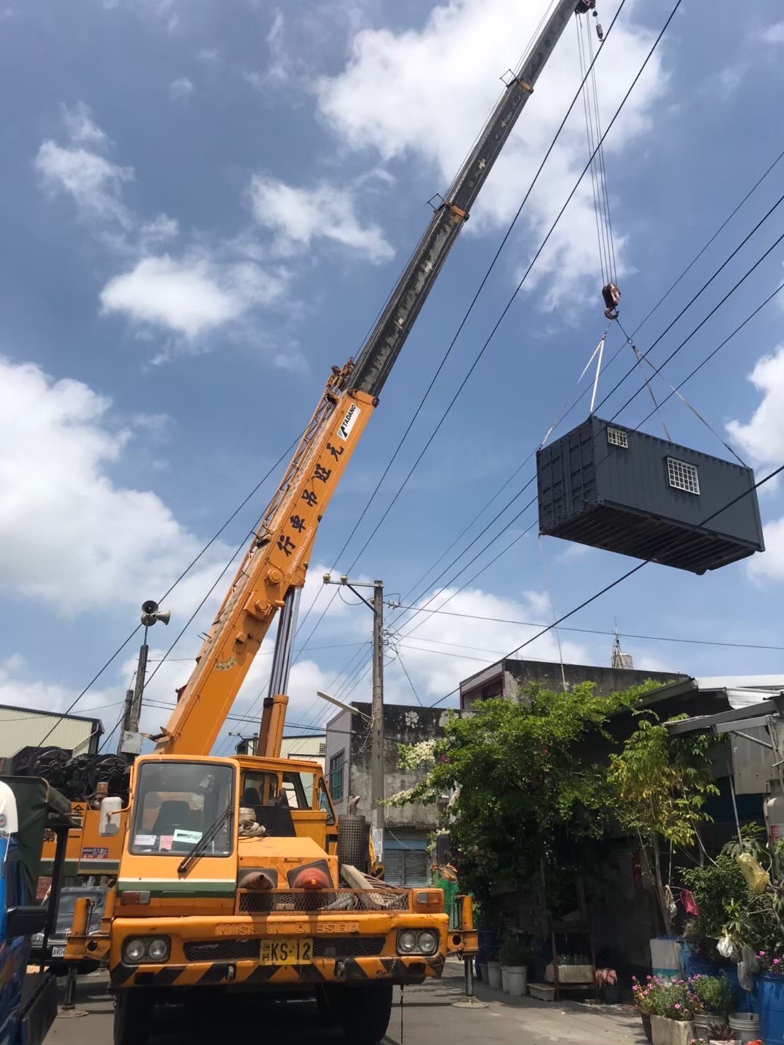 雲林吊車貨櫃吊掛