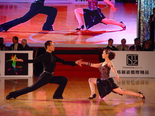 國際標準舞時代盃