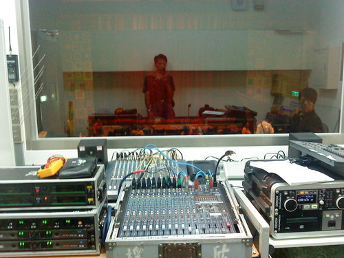 控音室