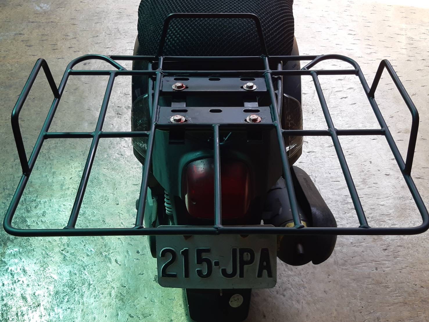 機車平台載貨架