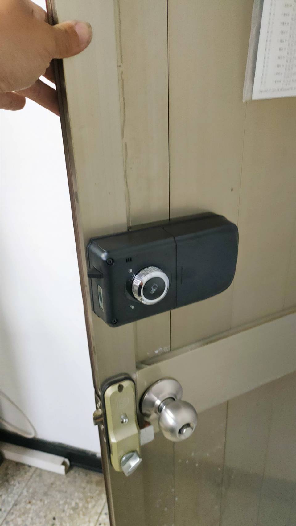 大林電子鎖安裝(內部)