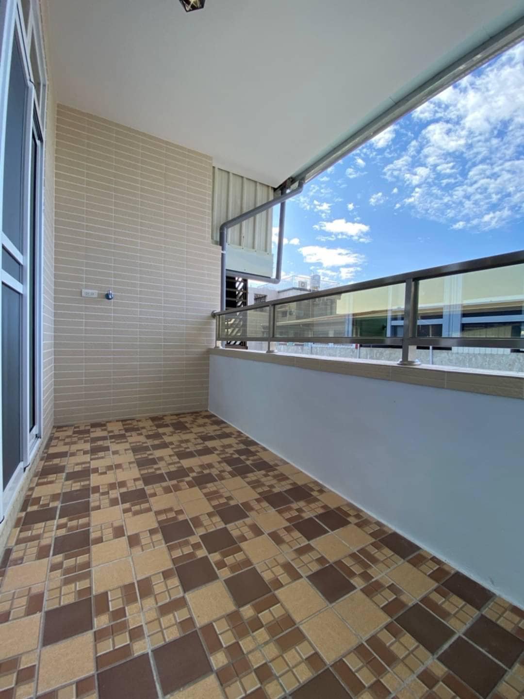 嘉大林森校區美透天