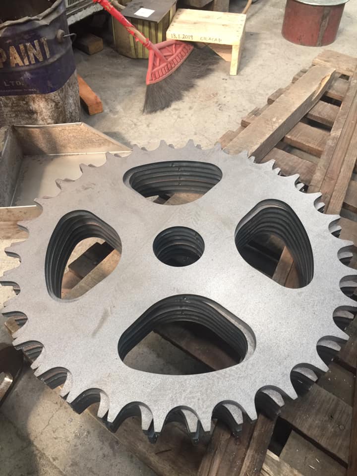 鐳射切割中碳板12mm-02