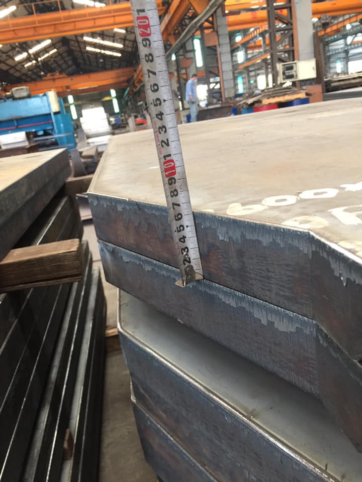 超厚板折彎展示-60mm和40mm黑鐵02