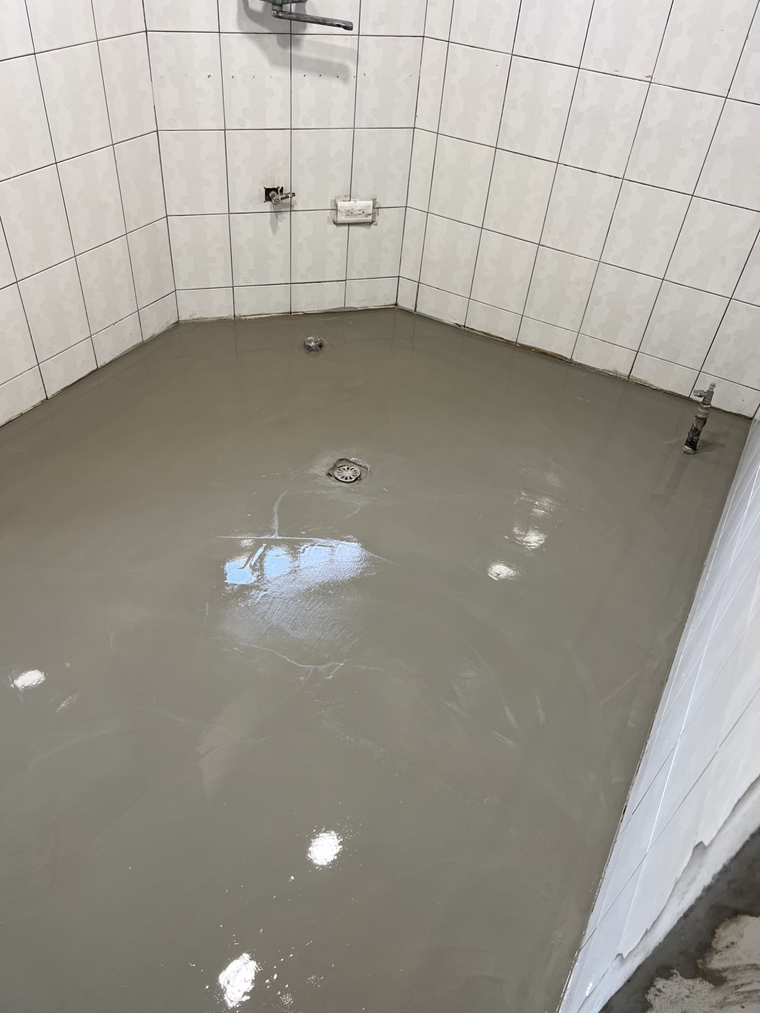 自平泥工程(地面整平)