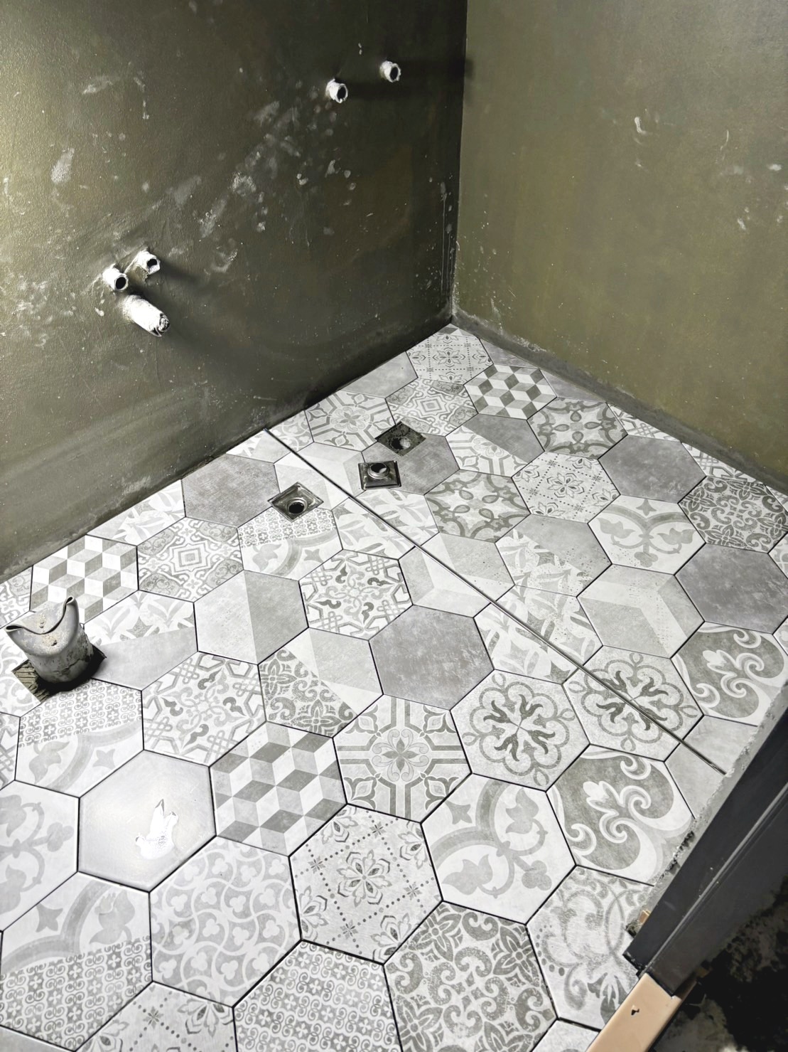 浴室六角磚施作