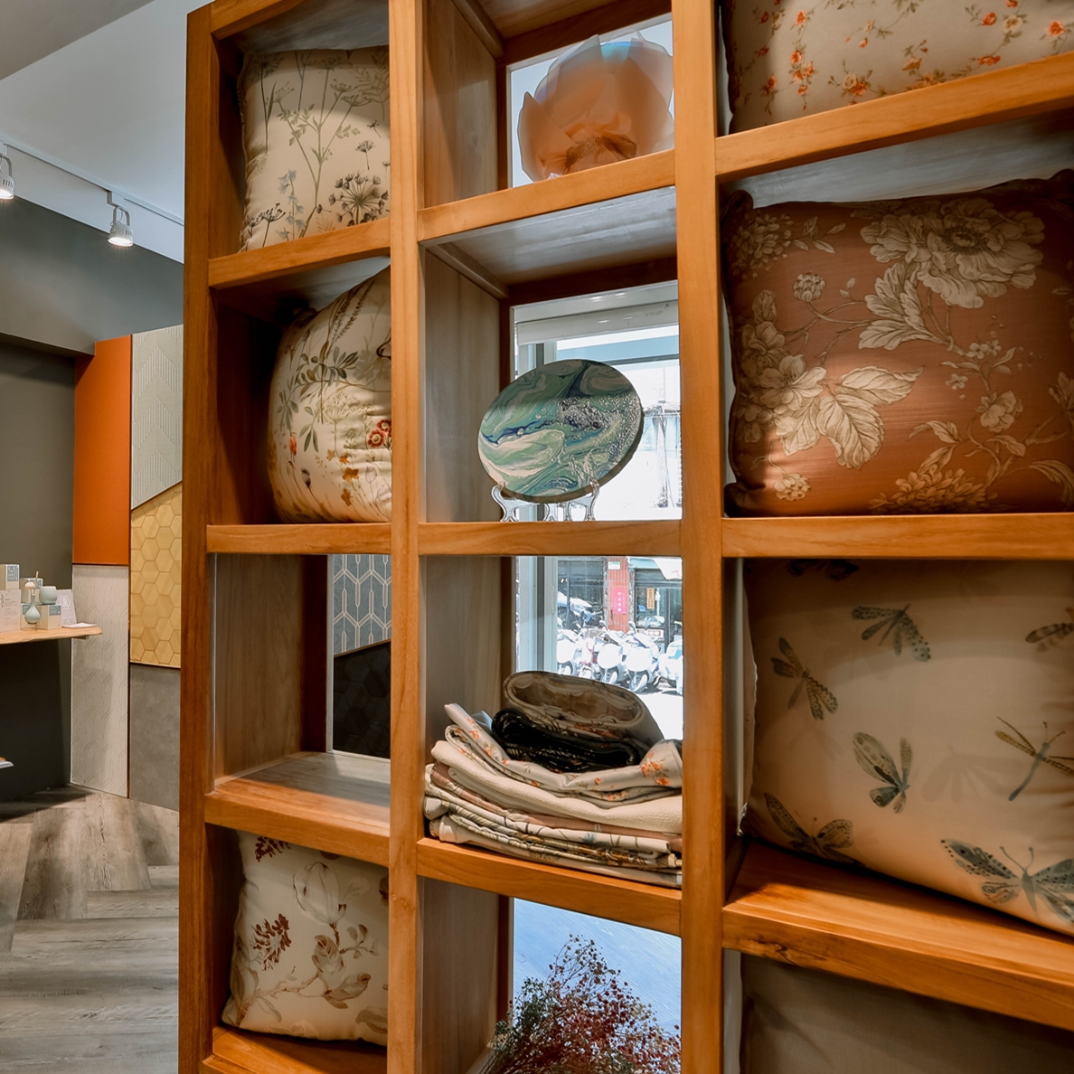 Arts雅集飾窗簾.壁紙專賣店