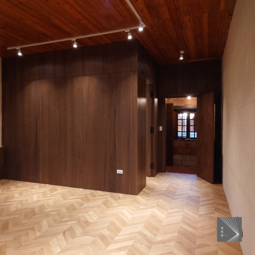 魚骨拼石塑地板