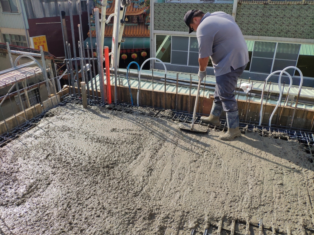 地樑&樓層灌漿-6