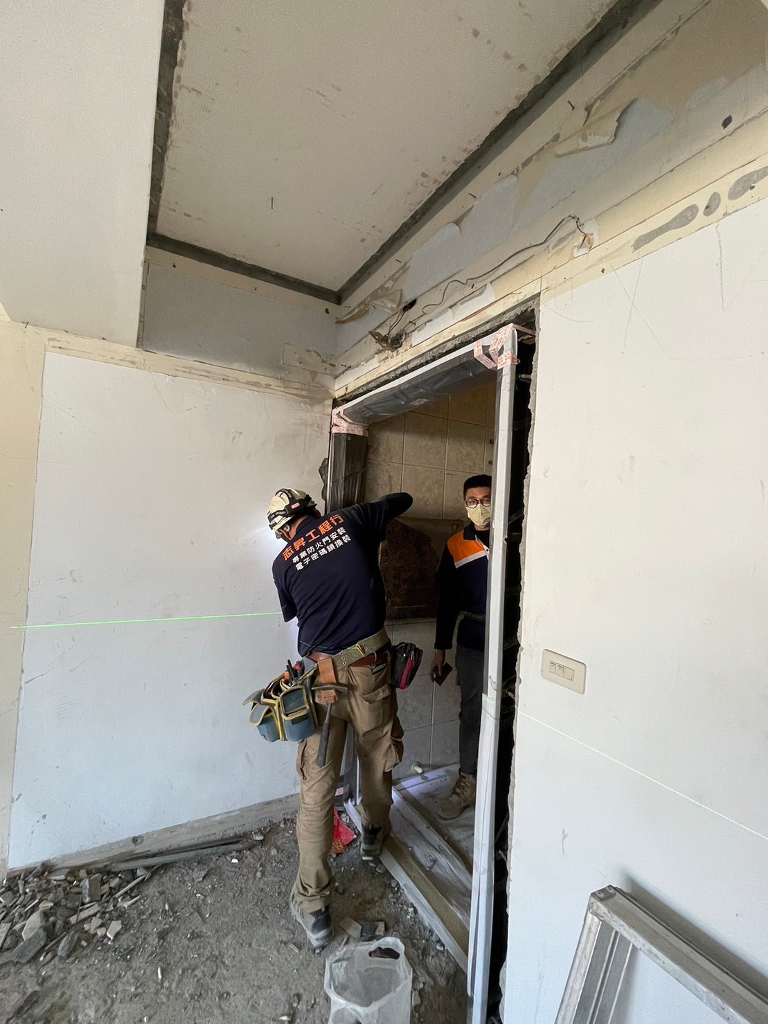 高雄鼓山區住宅大門換新