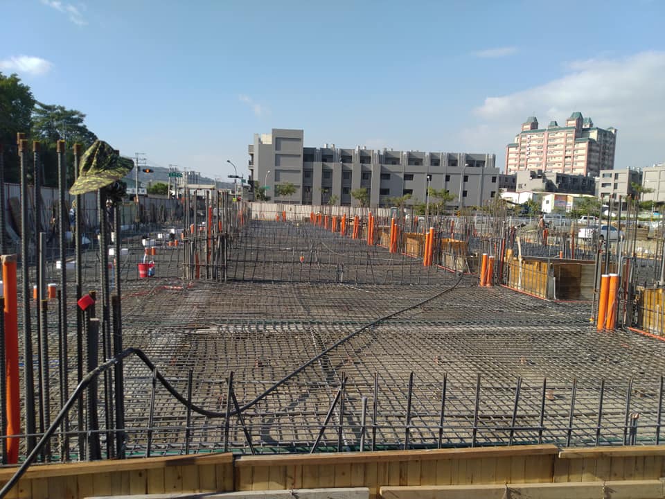 住宅新建,水電裝修,廠辦新建,冷氣裝修,室內規劃,油漆防水,房屋修繕,玻璃裝設,裝潢裝修