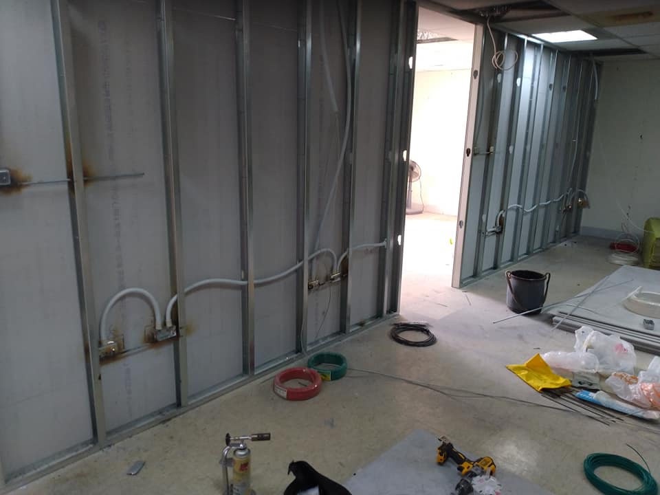 住宅新建,水電裝修,廠辦新建,冷氣裝修,室內規劃,油漆防水,房屋修繕,玻璃裝設,裝潢裝修