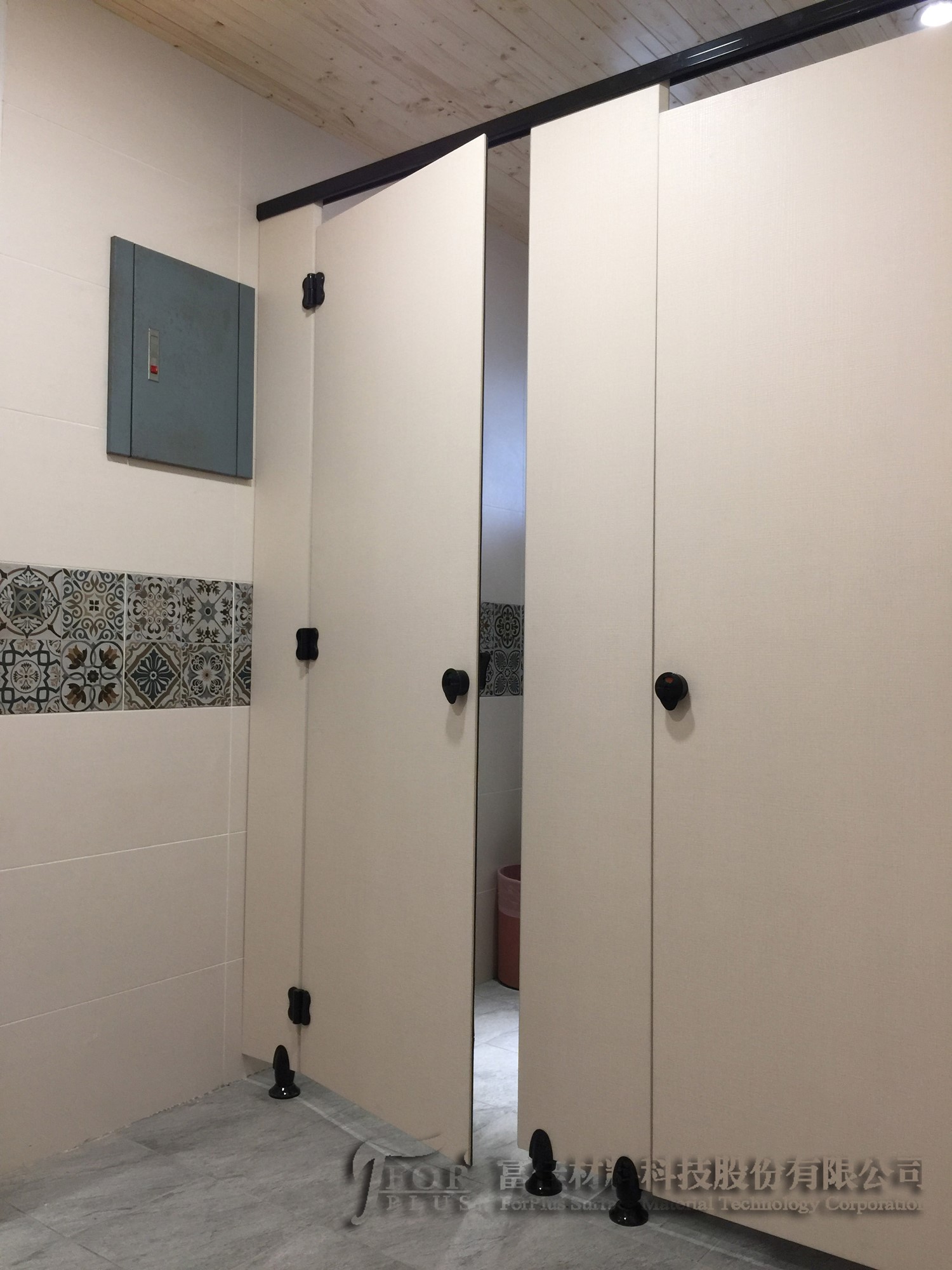 台中大安國際大樓搗擺工程