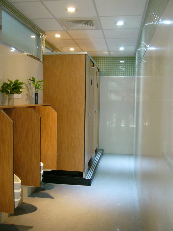 雲林地方法院(免水小便斗)