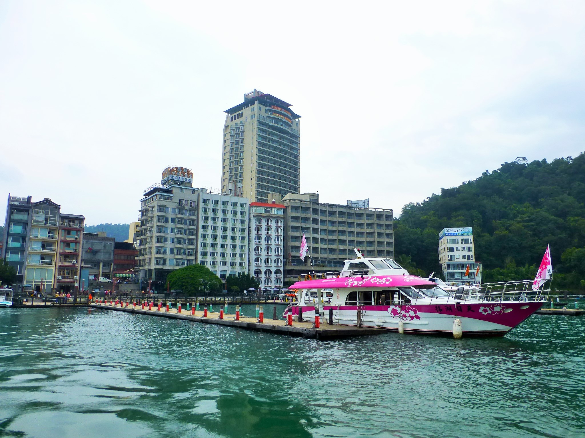 日月潭包車旅遊