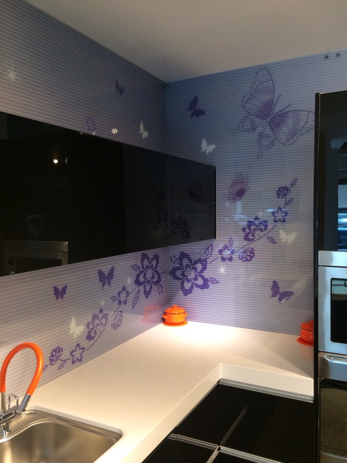 廚房流理玻璃臺牆面