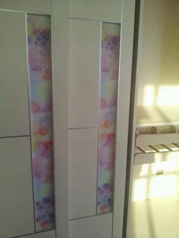 玻璃噴畫衣櫥門片
