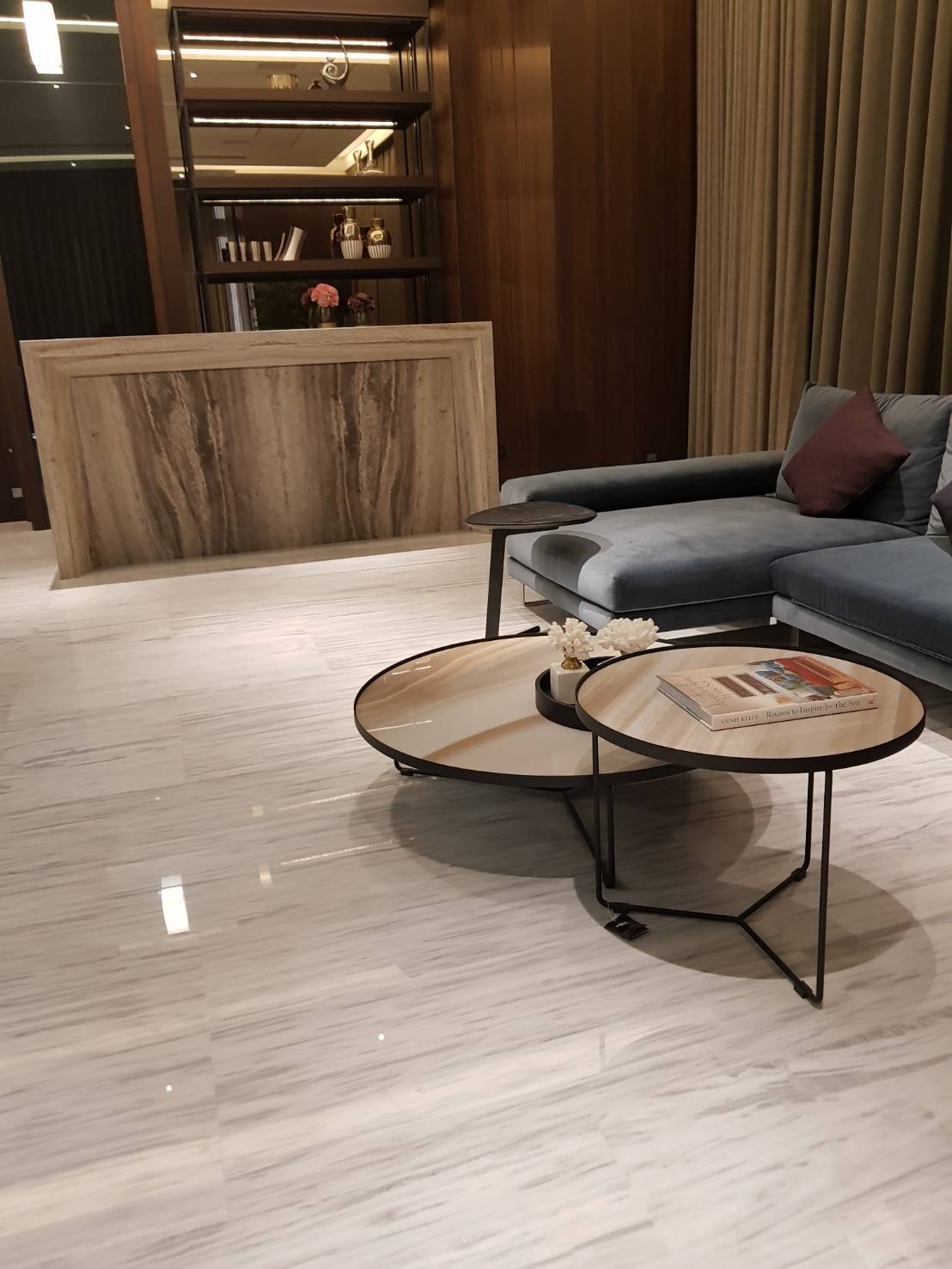 8BEF7136-EE3B-4634-BBD2-AB1CDDA30709