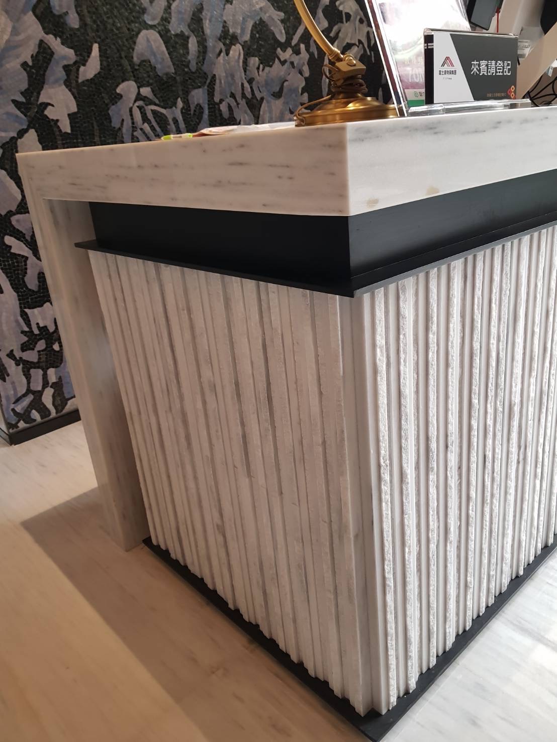 D8CCA4A0-4170-48E6-AE2A-4CB3F1B02AD2