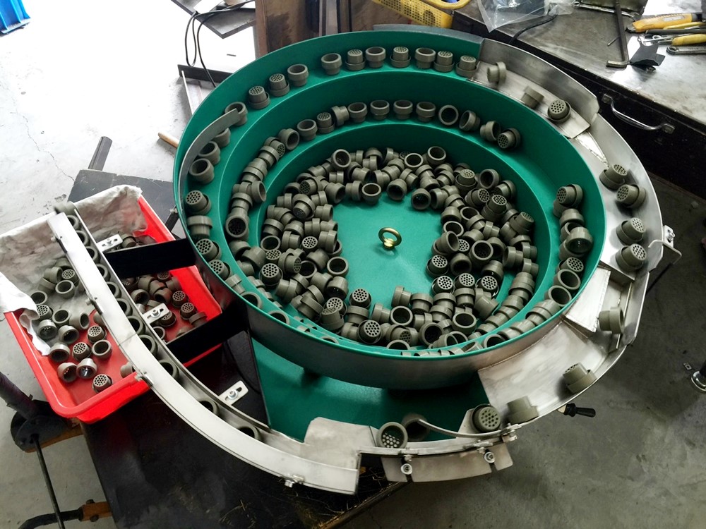 香菇太空包透氣零件輸送-送料機