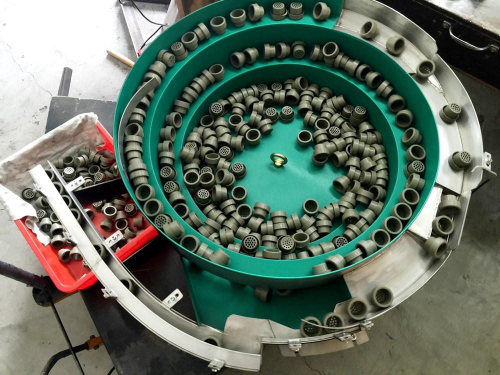 香菇太空包透氣零件輸送-送料機