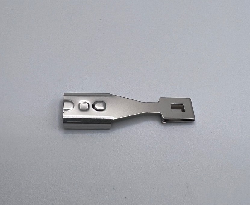 機構件