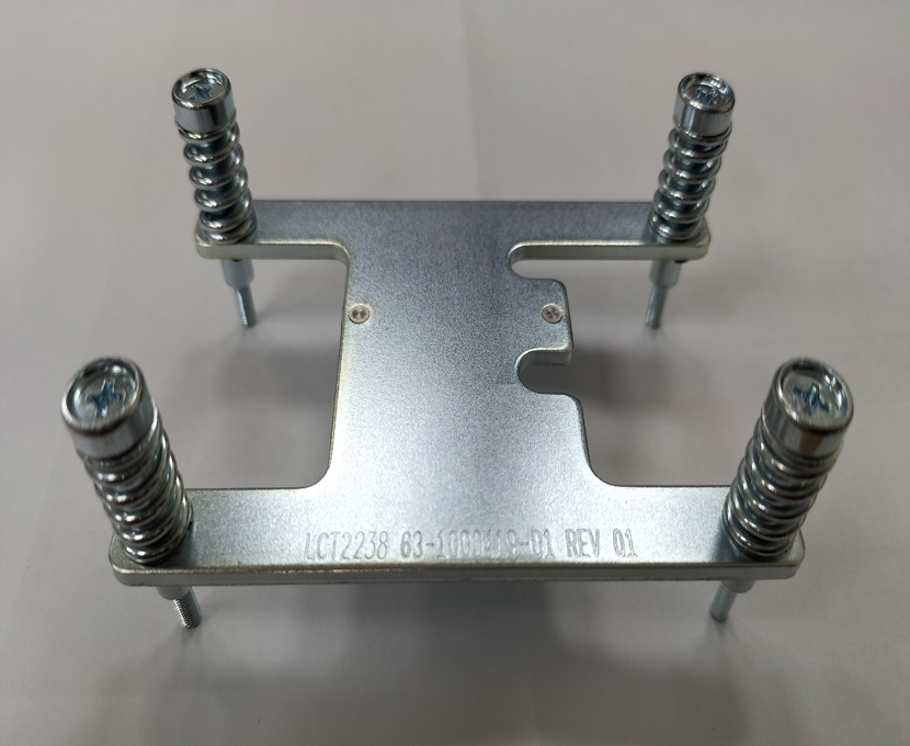 機構件