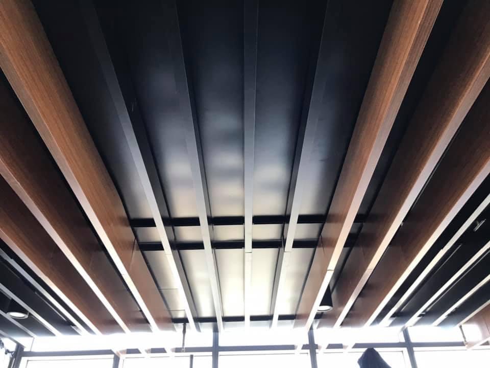 遠雄68樓游泳池天花板