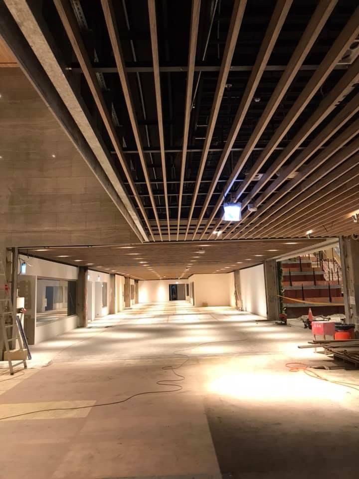 遠雄68樓游泳池天花板