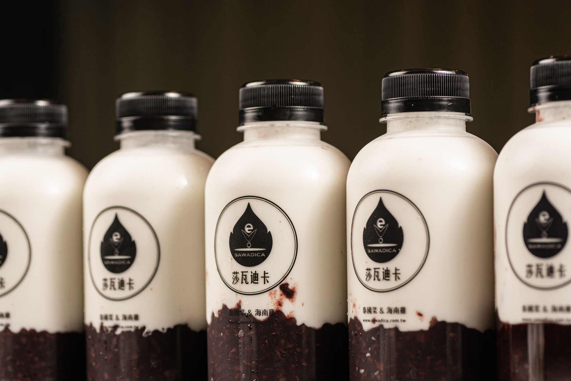 紫米椰奶_莎瓦迪卡海鮮泰01