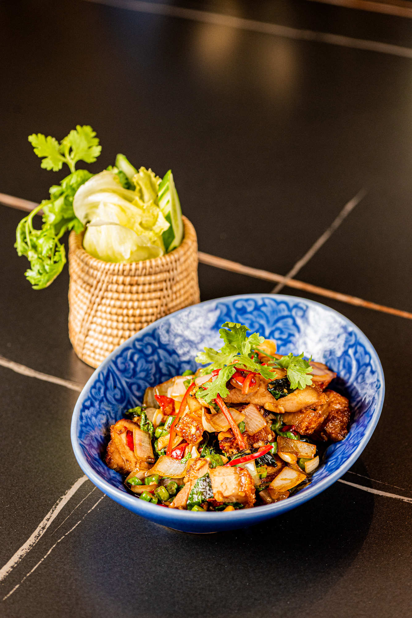 泰式打拋脆皮豬_莎瓦迪卡海鮮泰01