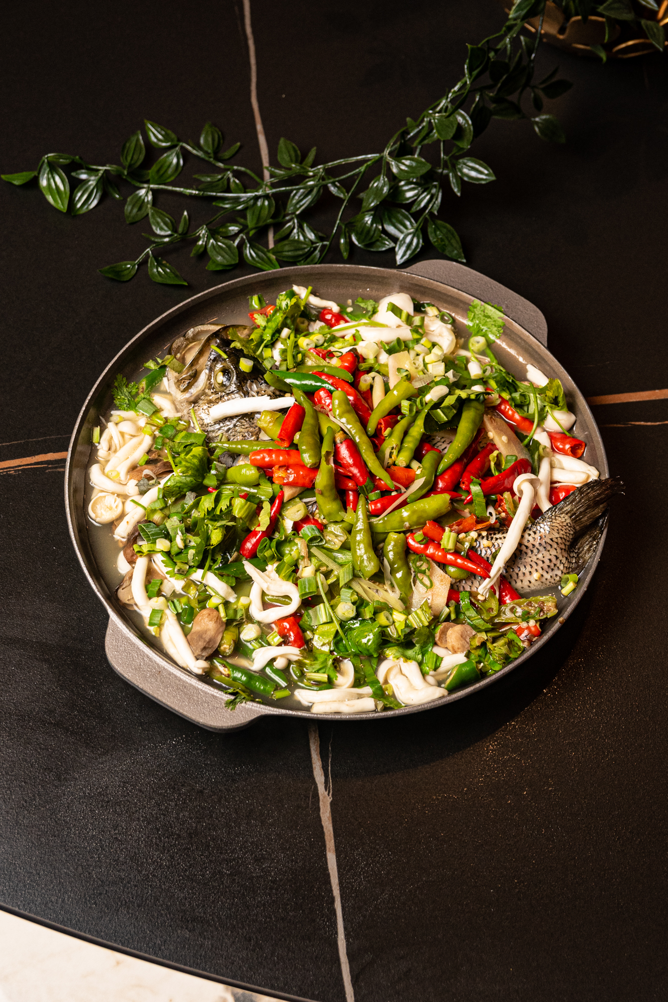 青椒酸辣煮魚_莎瓦迪卡海鮮泰_泰式餐廳推薦