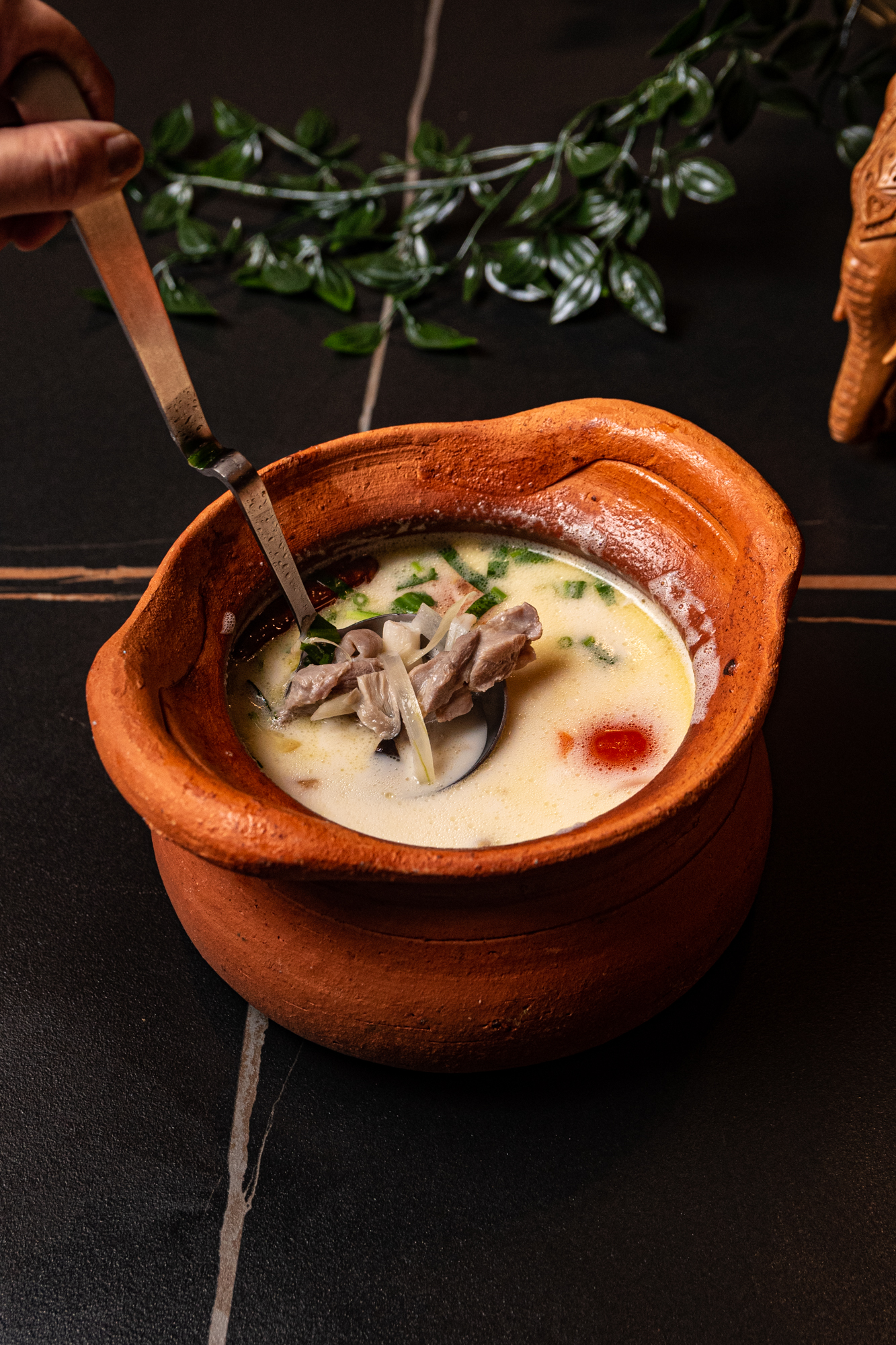 泰后椰奶濃雞湯_莎瓦迪卡海鮮泰