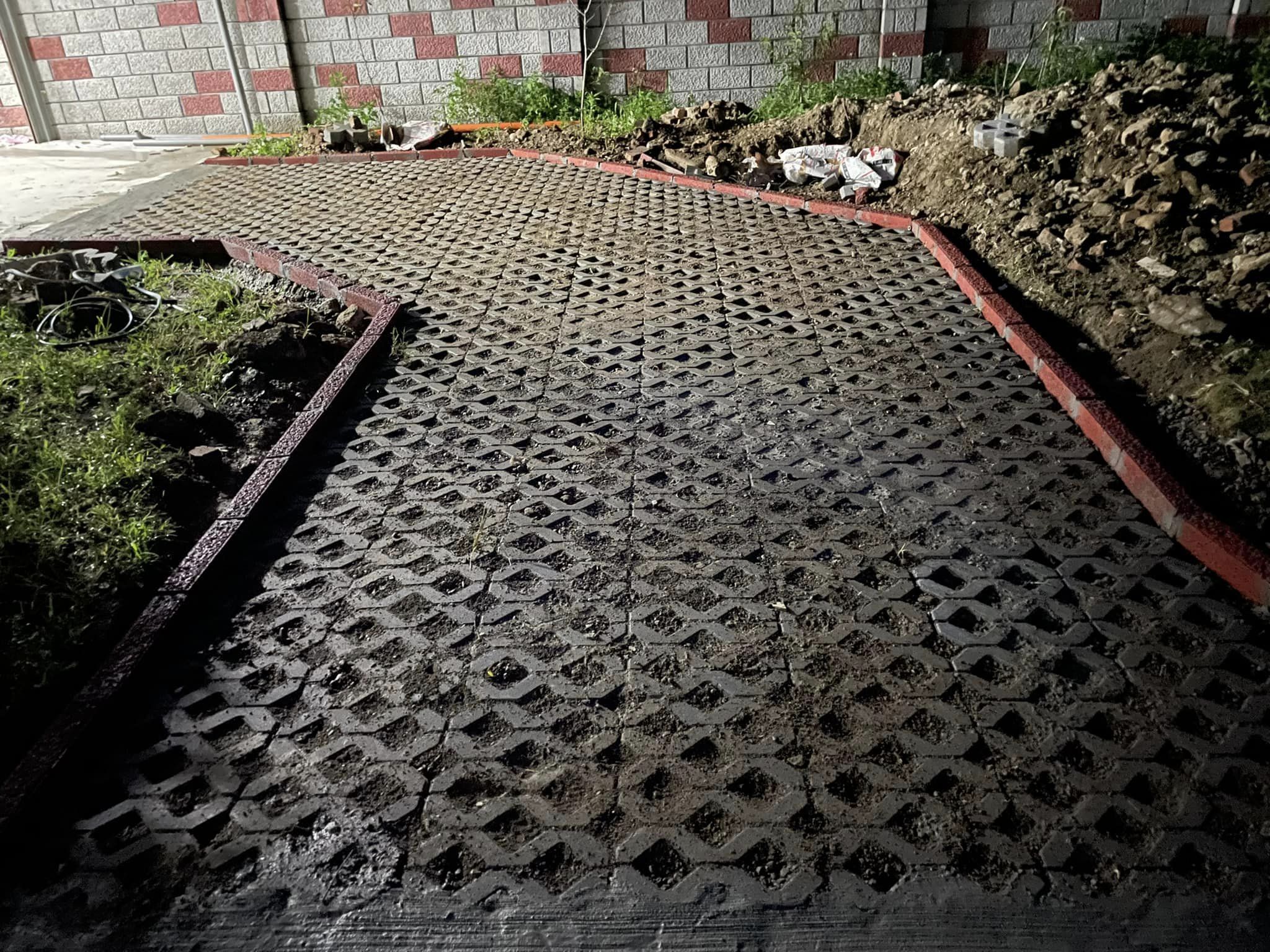 植草磚鋪設