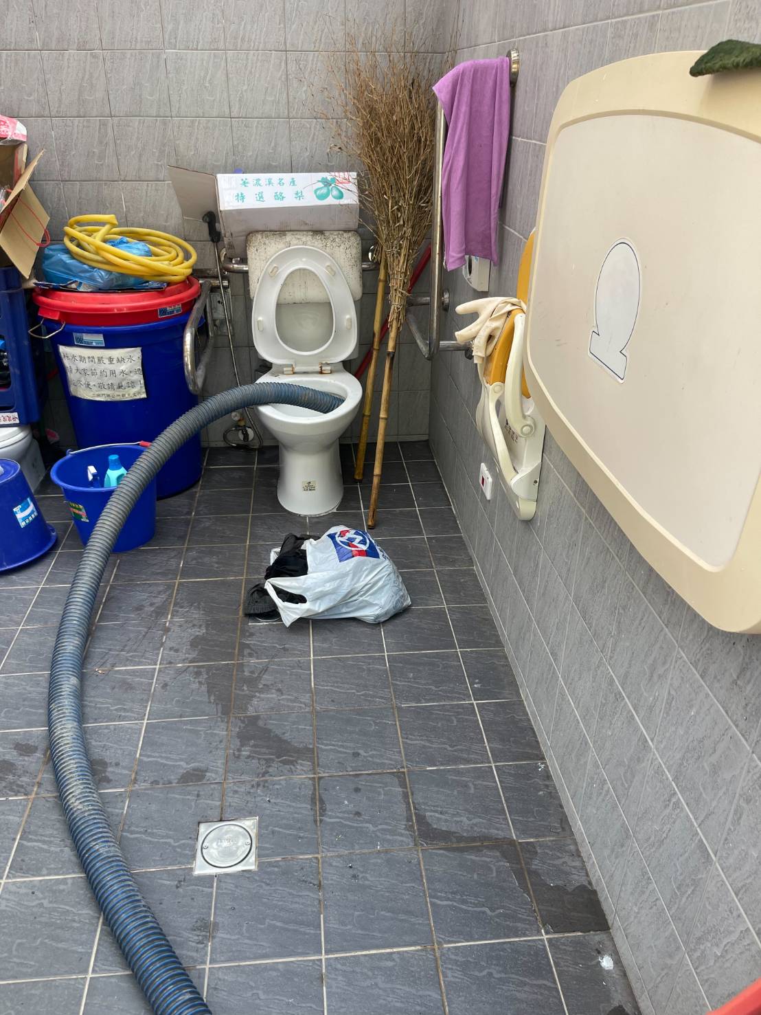 吸馬桶、馬桶阻塞