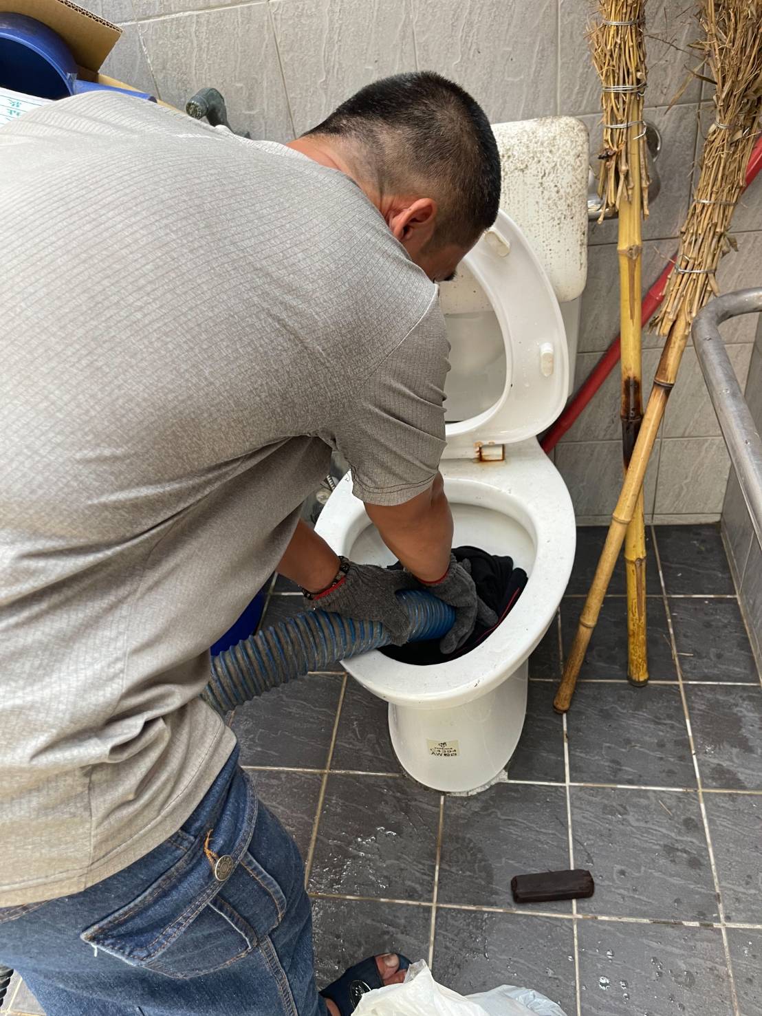 吸馬桶、馬桶阻塞