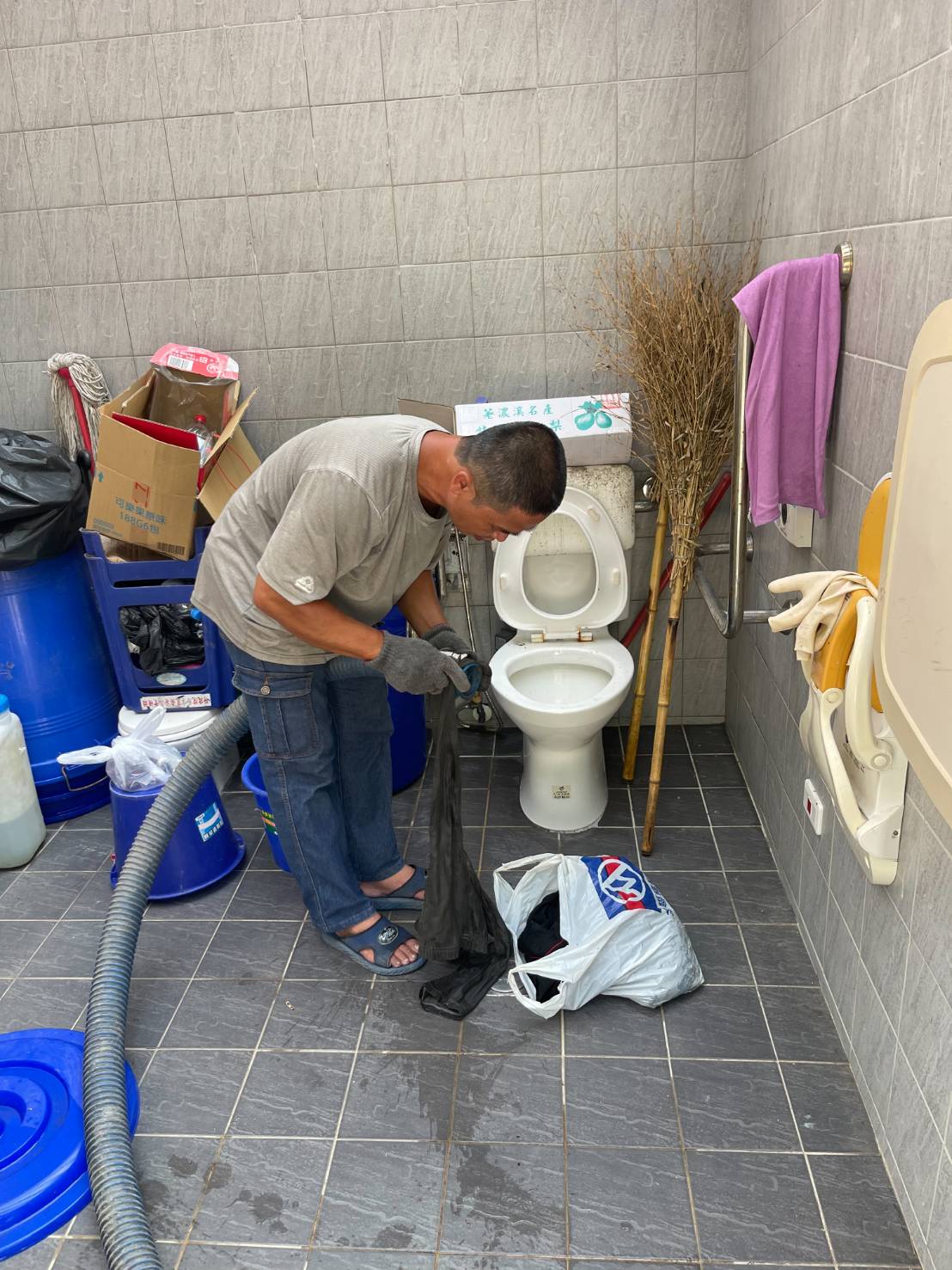 吸馬桶、馬桶阻塞