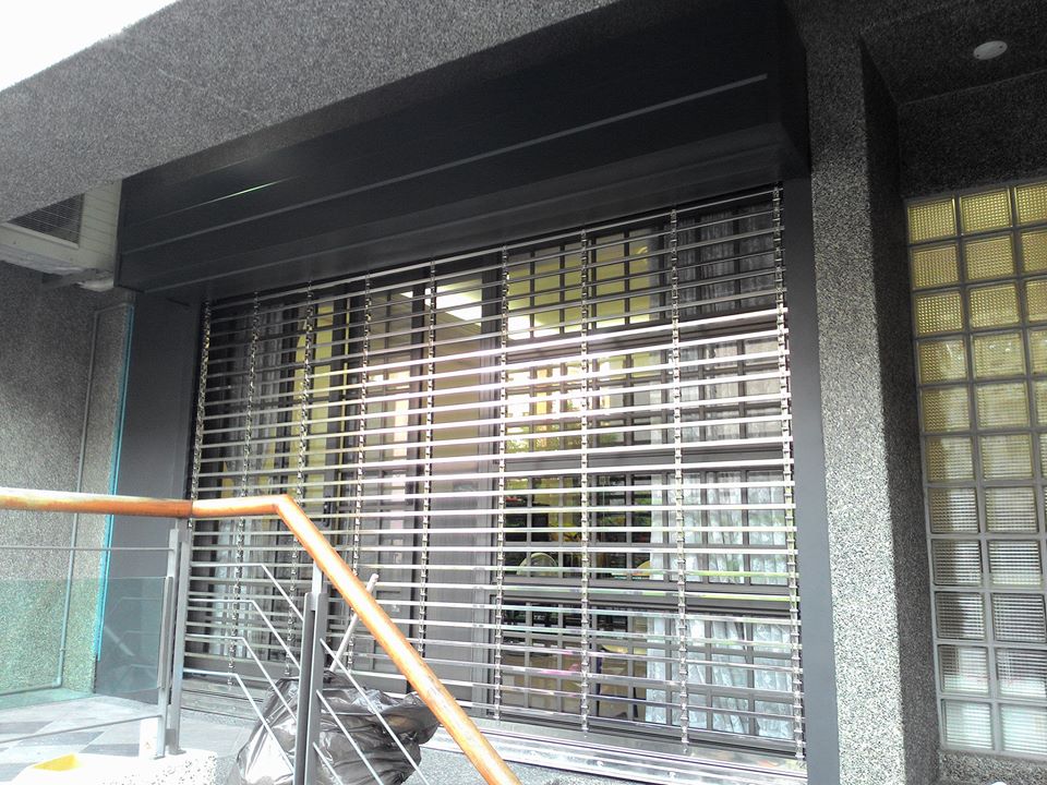 不鏽鋼銀行式快速門