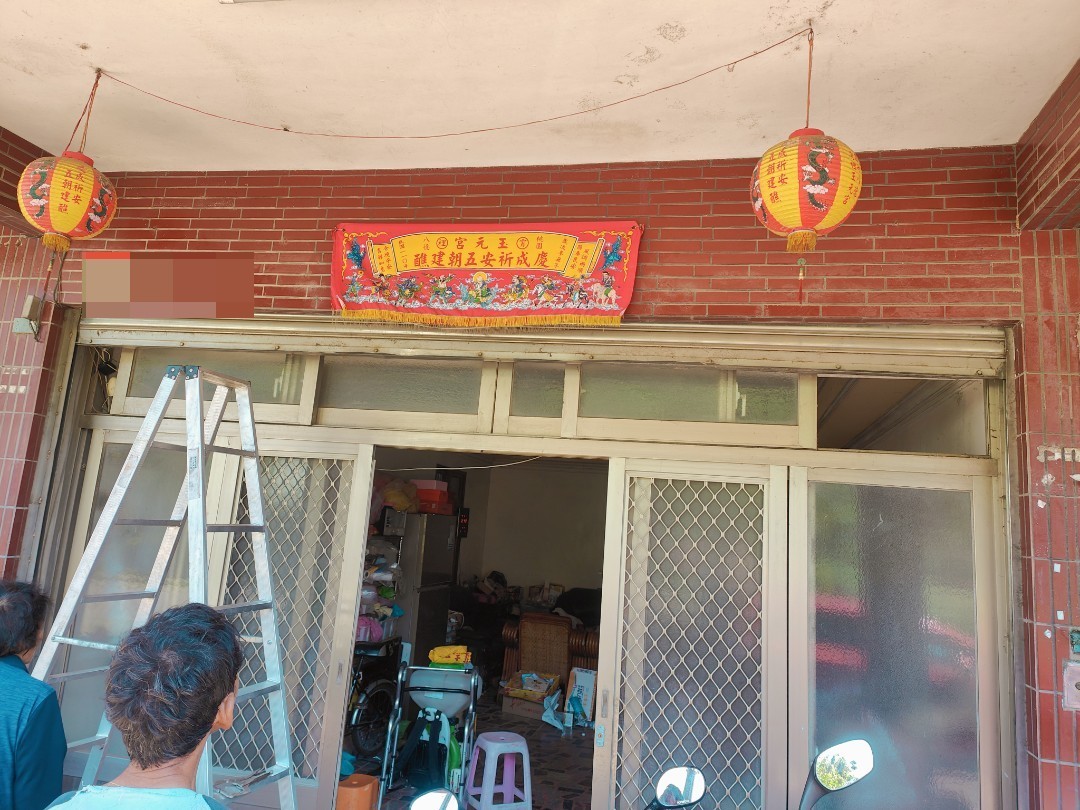 捲門脫軌、卡住復位