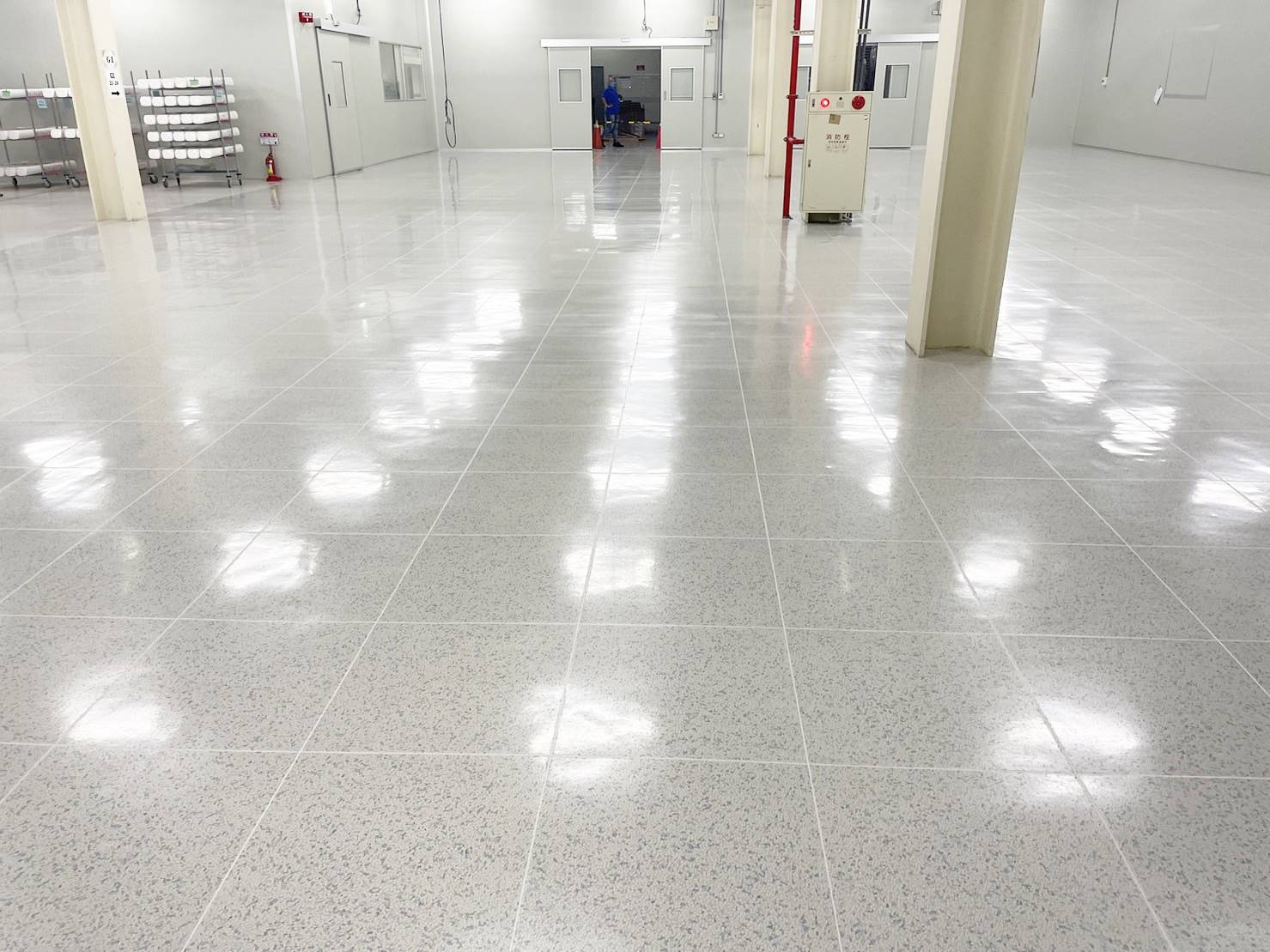 靜電地板上靜電蠟後