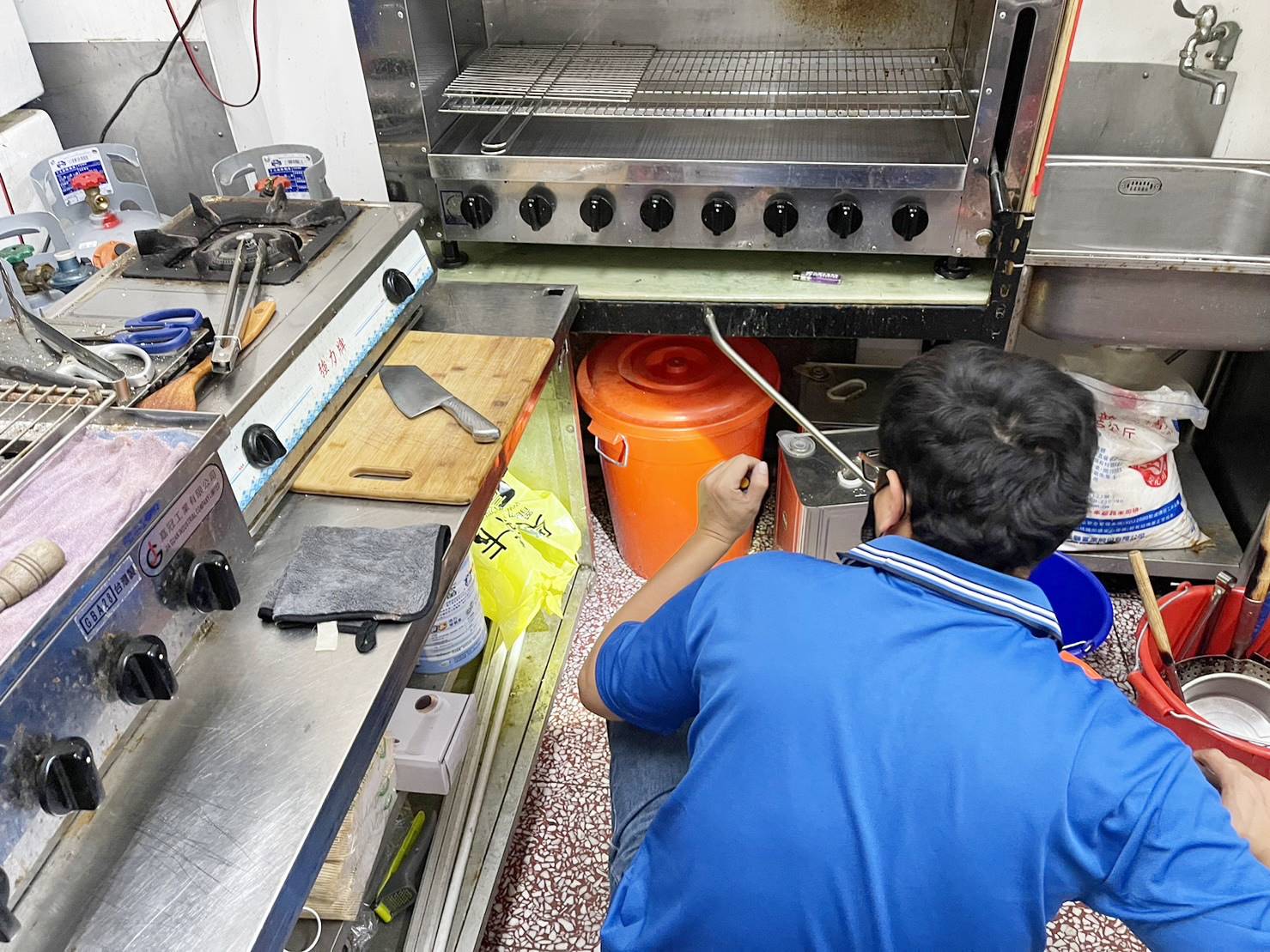 餐廳廚房除蟑螂螞蟻害蟲防治